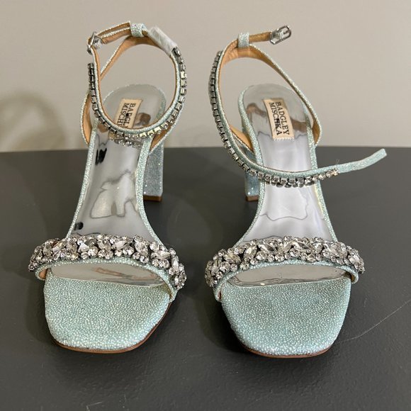 NWOT BADGLEY MISCHKA COLLECTION Tasmine Ankle Strap Sandal in Soft Blue (8) - Picture 8 of 13